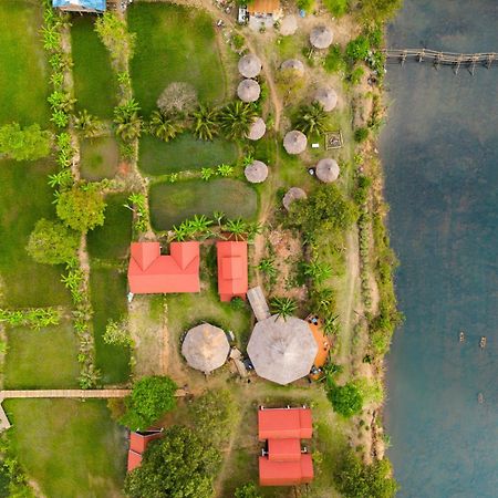 Bolaven Garden Bungalow And Tent - Tad Lo Ban Kiangtat Luaran gambar
