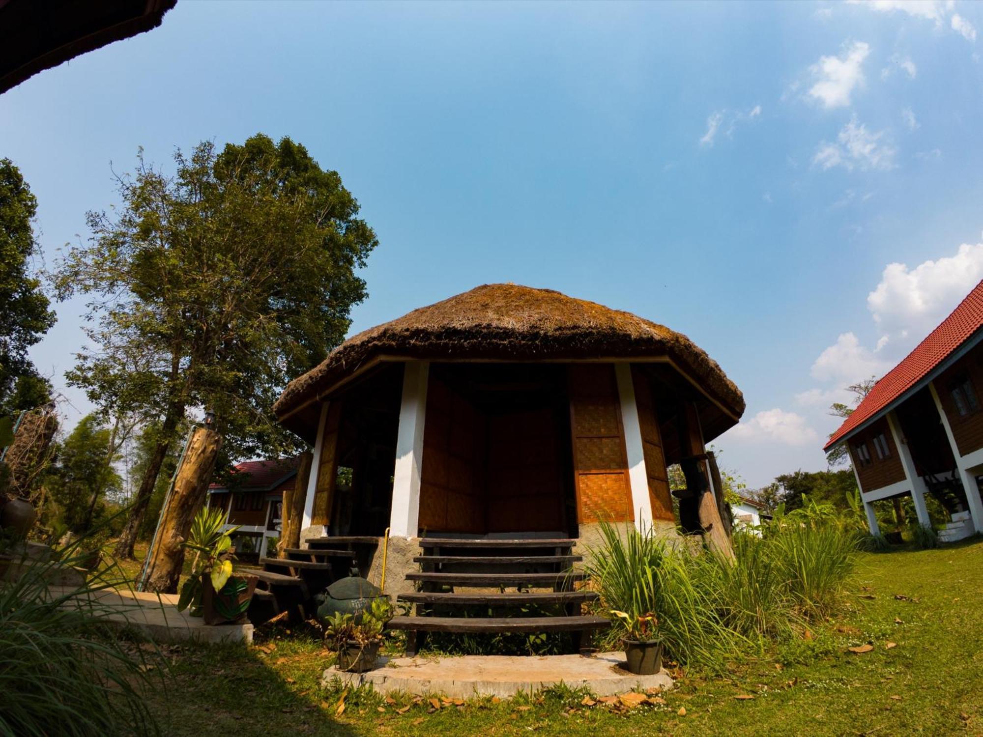Bolaven Garden Bungalow And Tent - Tad Lo Ban Kiangtat Luaran gambar