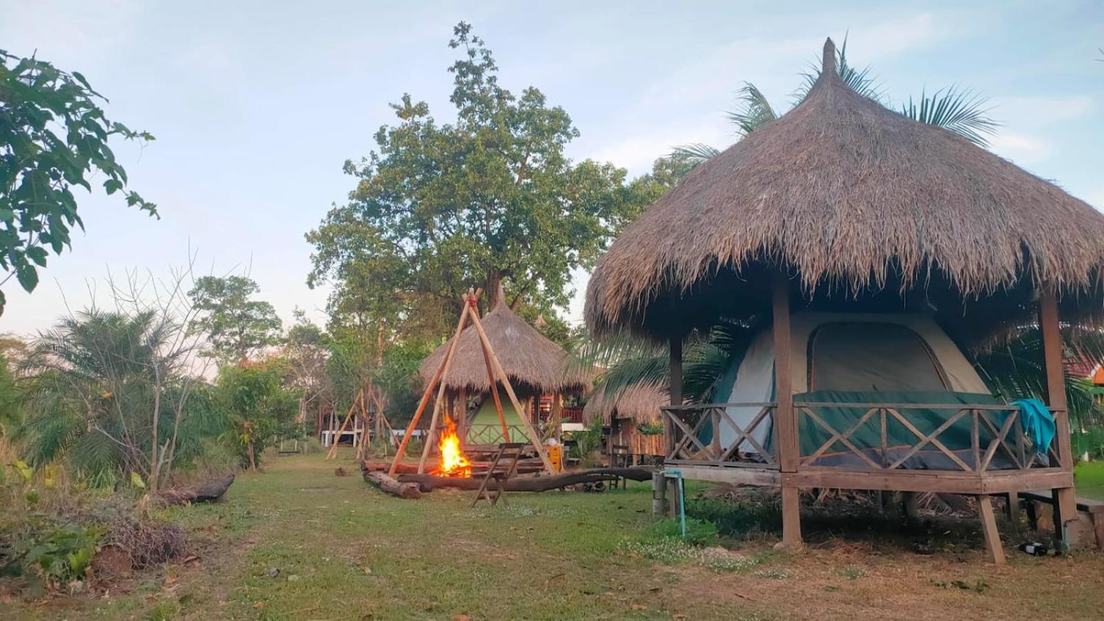 Bolaven Garden Bungalow And Tent - Tad Lo Ban Kiangtat Luaran gambar